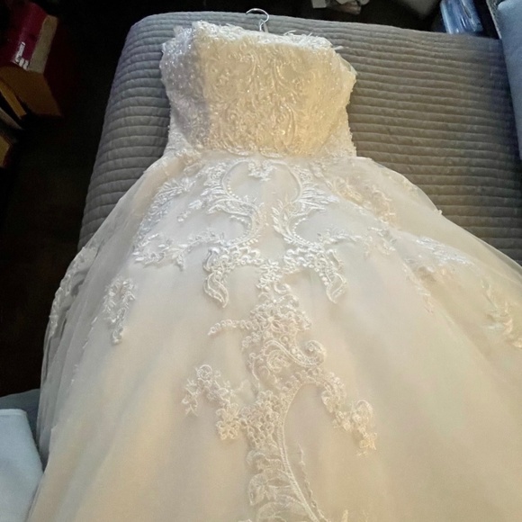 Michelle Roth 2020, unworn wedding dress - Picture 4 of 4